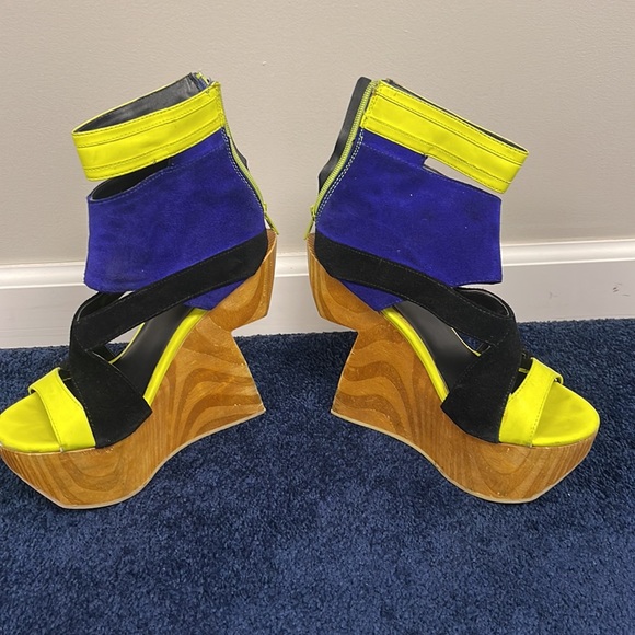 DV8 By Dolce Vita Platform Wedge Sandal Size 7.5 - Picture 4 of 7